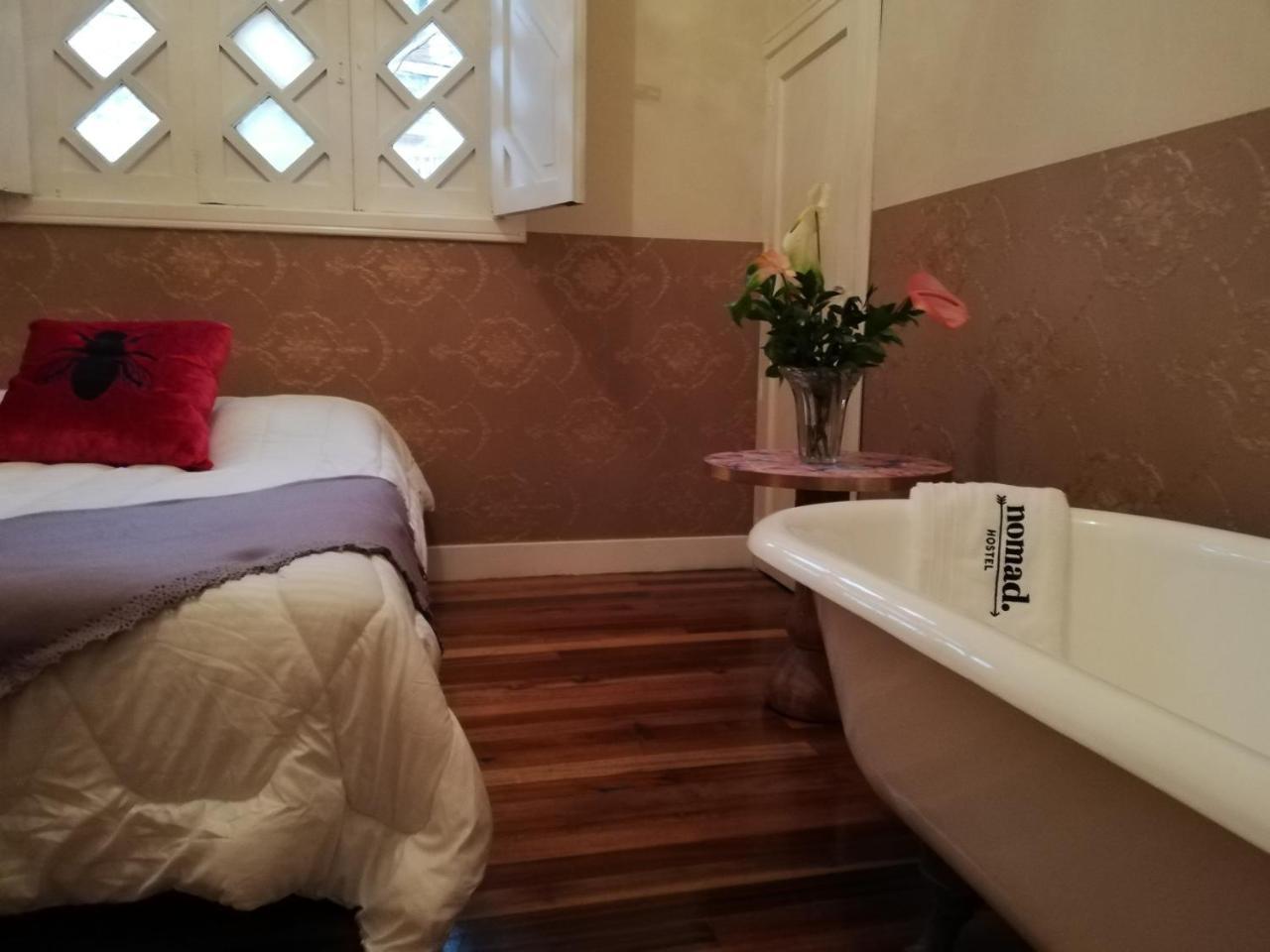 Nomad Hostelメデジン エクステリア 写真